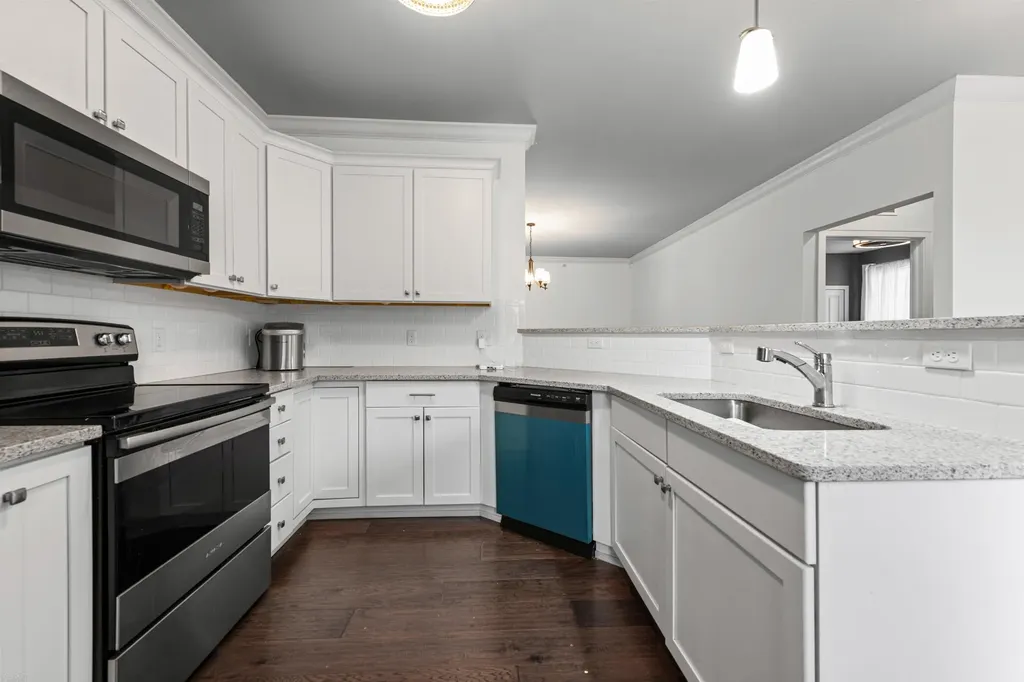 5656 Flagstaff Pines Drive Shelby Charter Township MI 48317