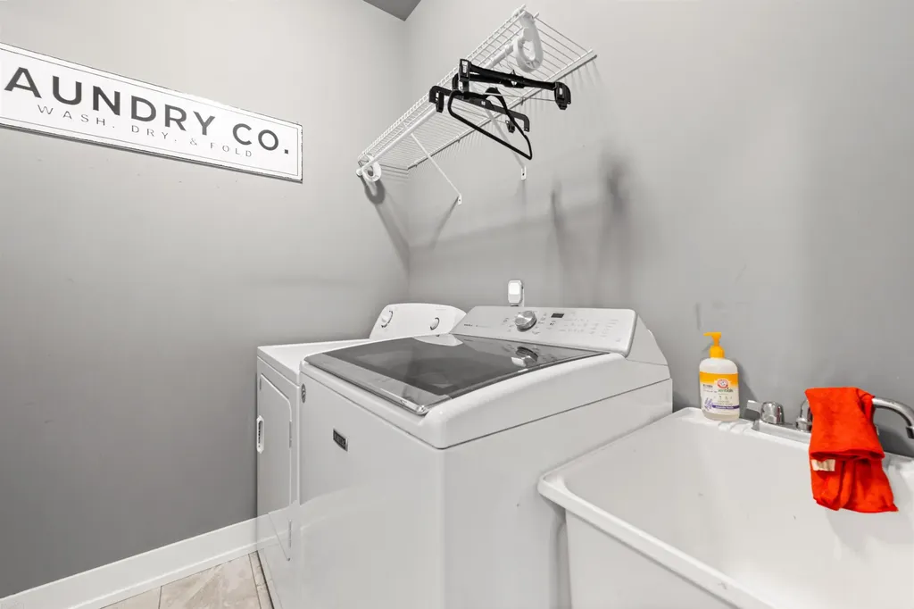 5656 Flagstaff Pines Drive Shelby Charter Township MI 48317