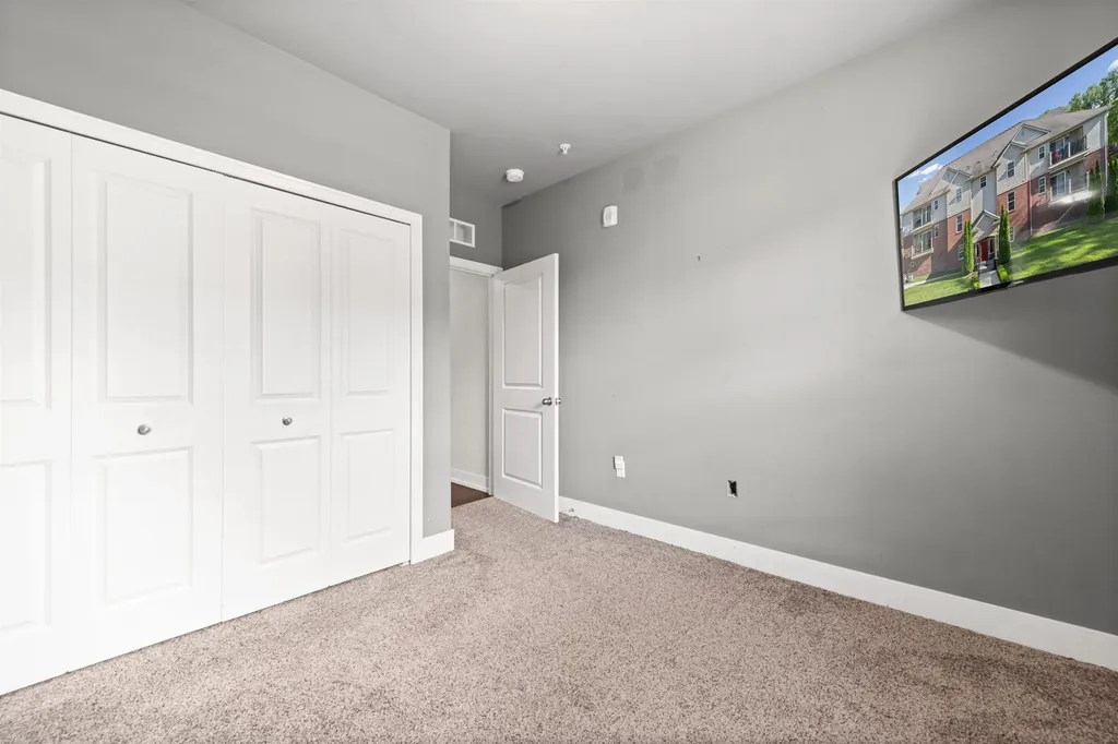 5656 Flagstaff Pines Drive Shelby Charter Township MI 48317