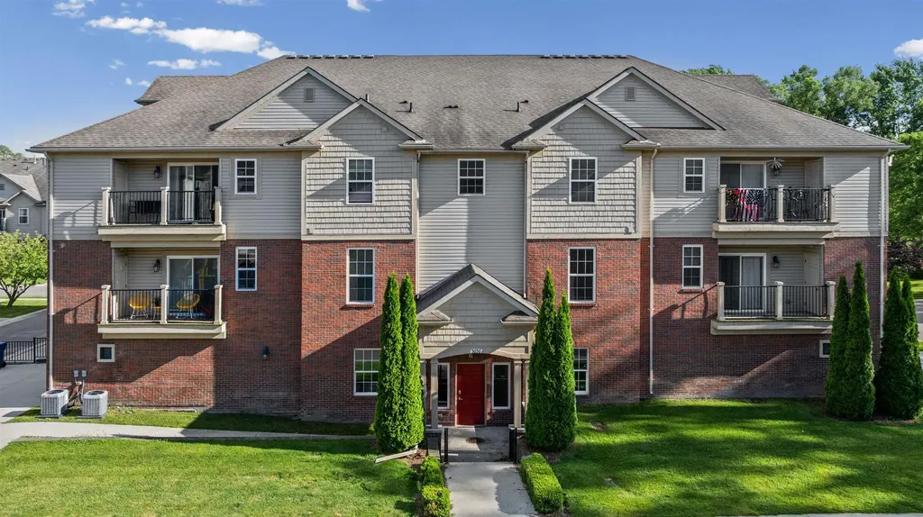 5656 Flagstaff Pines Drive Shelby Charter Township MI 48317