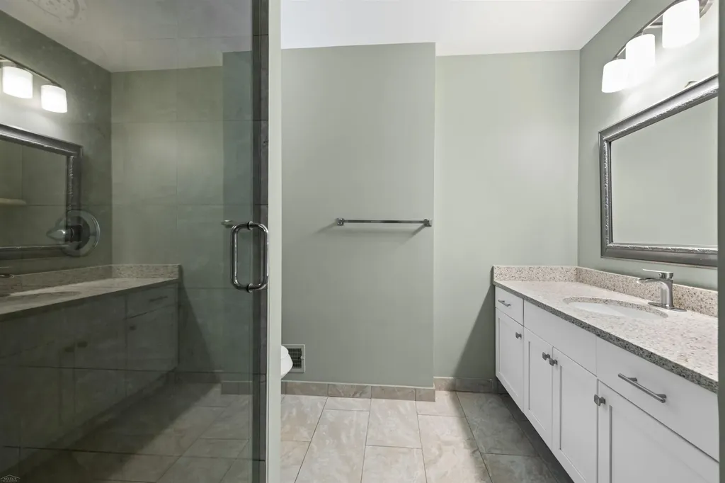 5656 Flagstaff Pines Drive Shelby Charter Township MI 48317