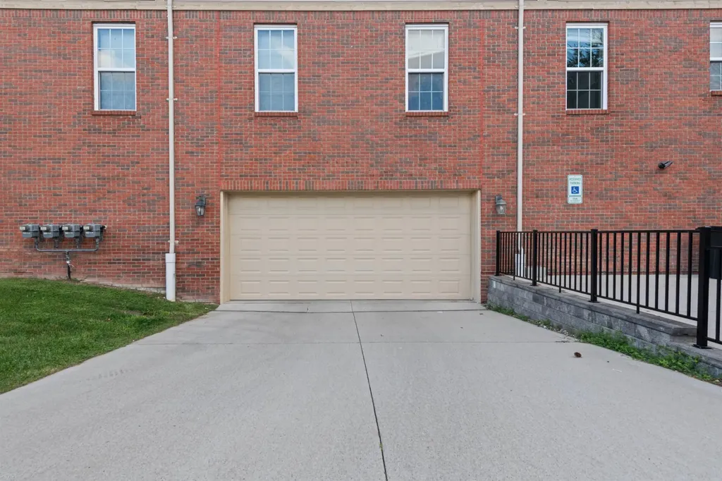 5656 Flagstaff Pines Drive Shelby Charter Township MI 48317