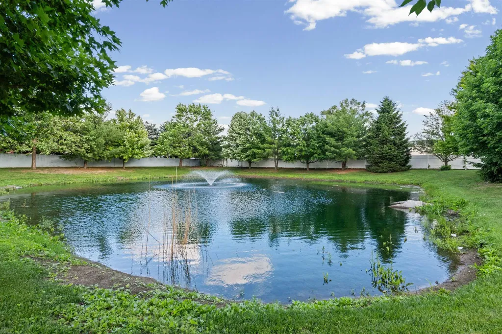 5656 Flagstaff Pines Drive Shelby Charter Township MI 48317