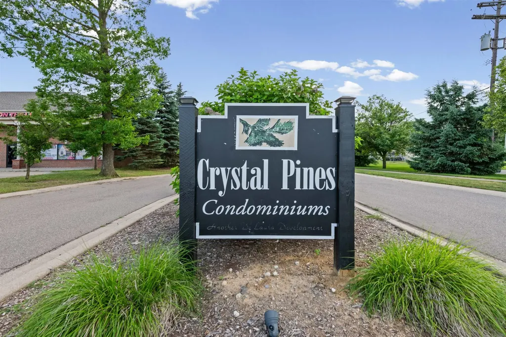 5656 Flagstaff Pines Drive Shelby Charter Township MI 48317
