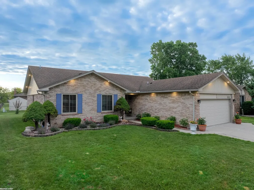 47584 Mount Vesuvius Drive Macomb Township MI 48044