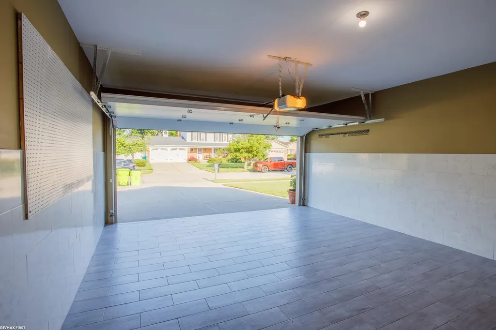 47584 Mount Vesuvius Drive Macomb Township MI 48044