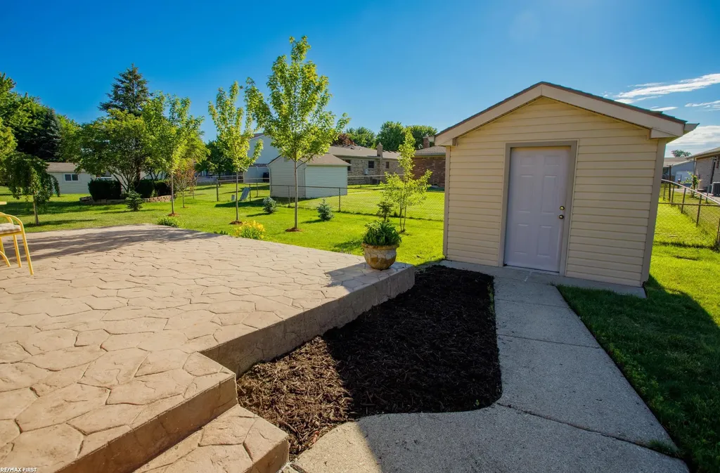 47584 Mount Vesuvius Drive Macomb Township MI 48044