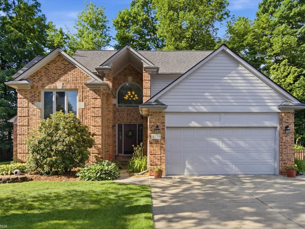 18036 N Lauren Drive Clinton Charter Township MI 48038