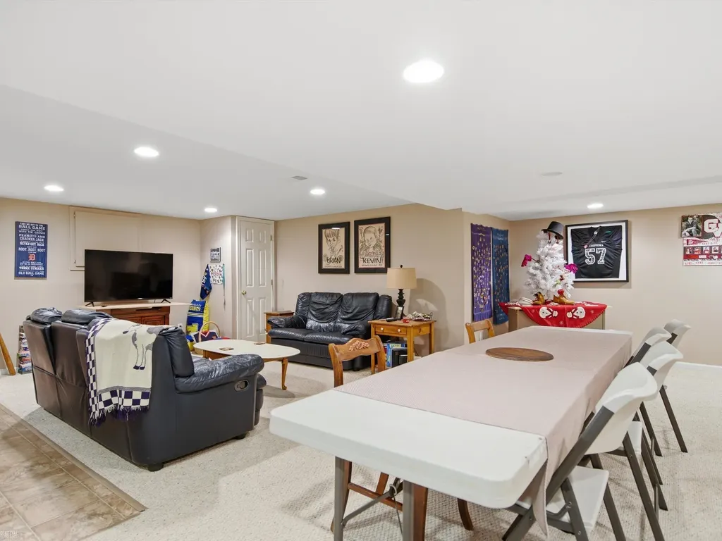 18036 N Lauren Drive Clinton Charter Township MI 48038