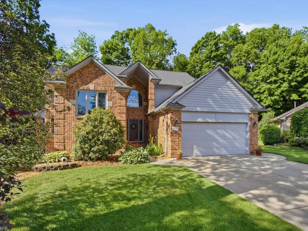 18036 N Lauren Drive Clinton Charter Township MI 48038