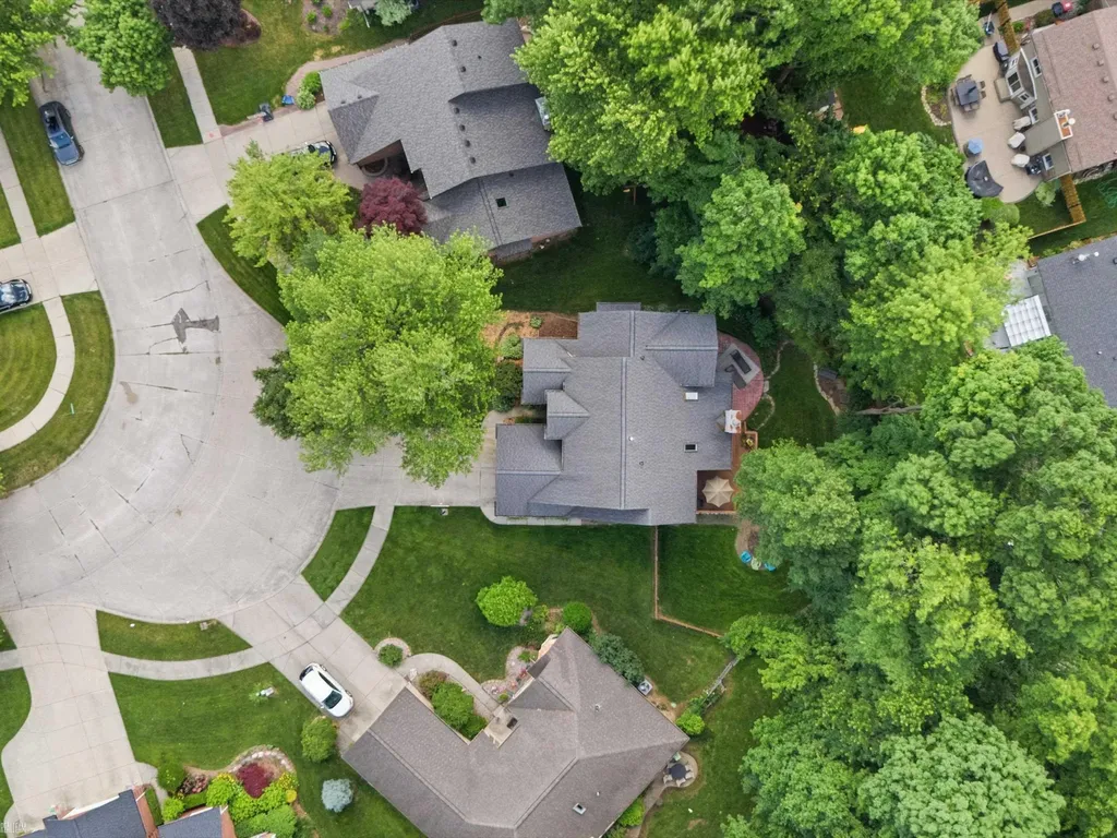 18036 N Lauren Drive Clinton Charter Township MI 48038