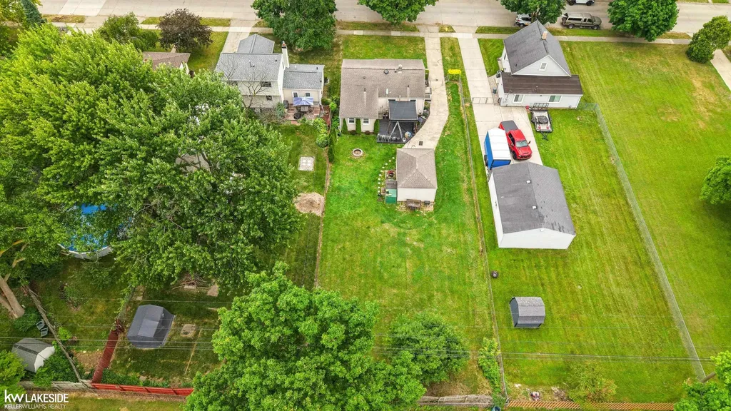 229 N Wilson Boulevard Mt. Clemens City MI 48043