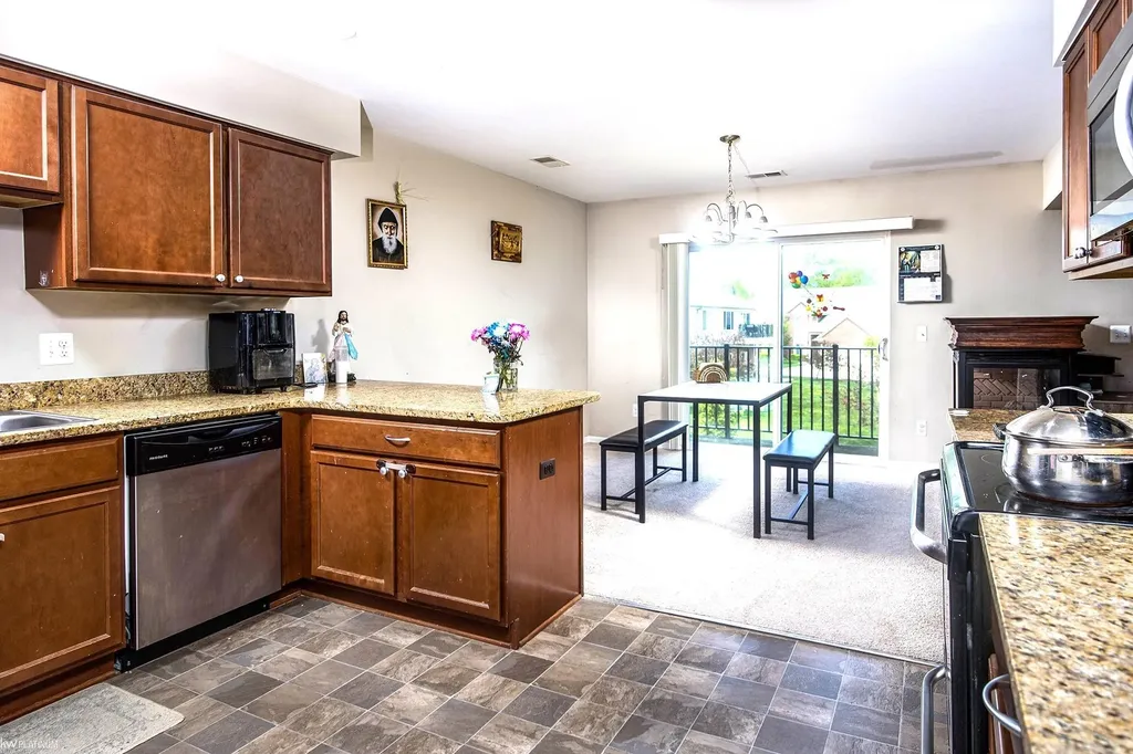 14225 Shadywood Drive Sterling Heights City MI 48312