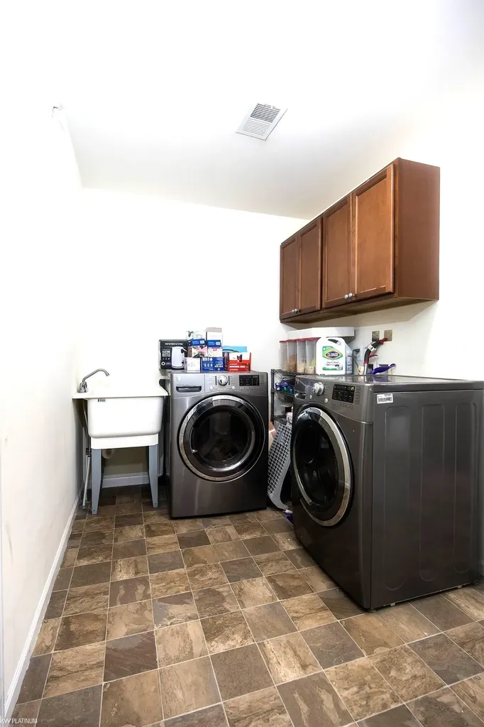 14225 Shadywood Drive Sterling Heights City MI 48312