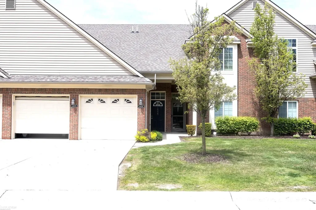 14225 Shadywood Drive Sterling Heights City MI 48312
