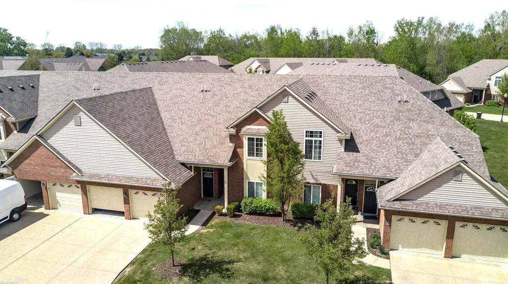 14225 Shadywood Drive Sterling Heights City MI 48312