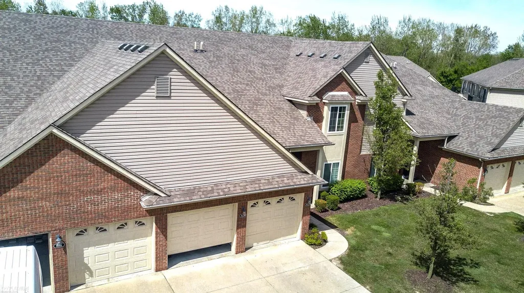 14225 Shadywood Drive Sterling Heights City MI 48312
