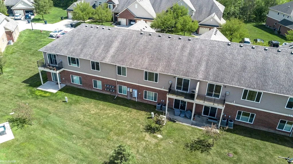 14225 Shadywood Drive Sterling Heights City MI 48312