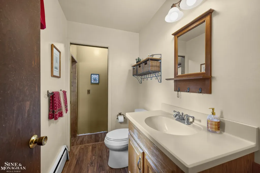 3914 Edgeland Avenue Royal Oak City MI 48073