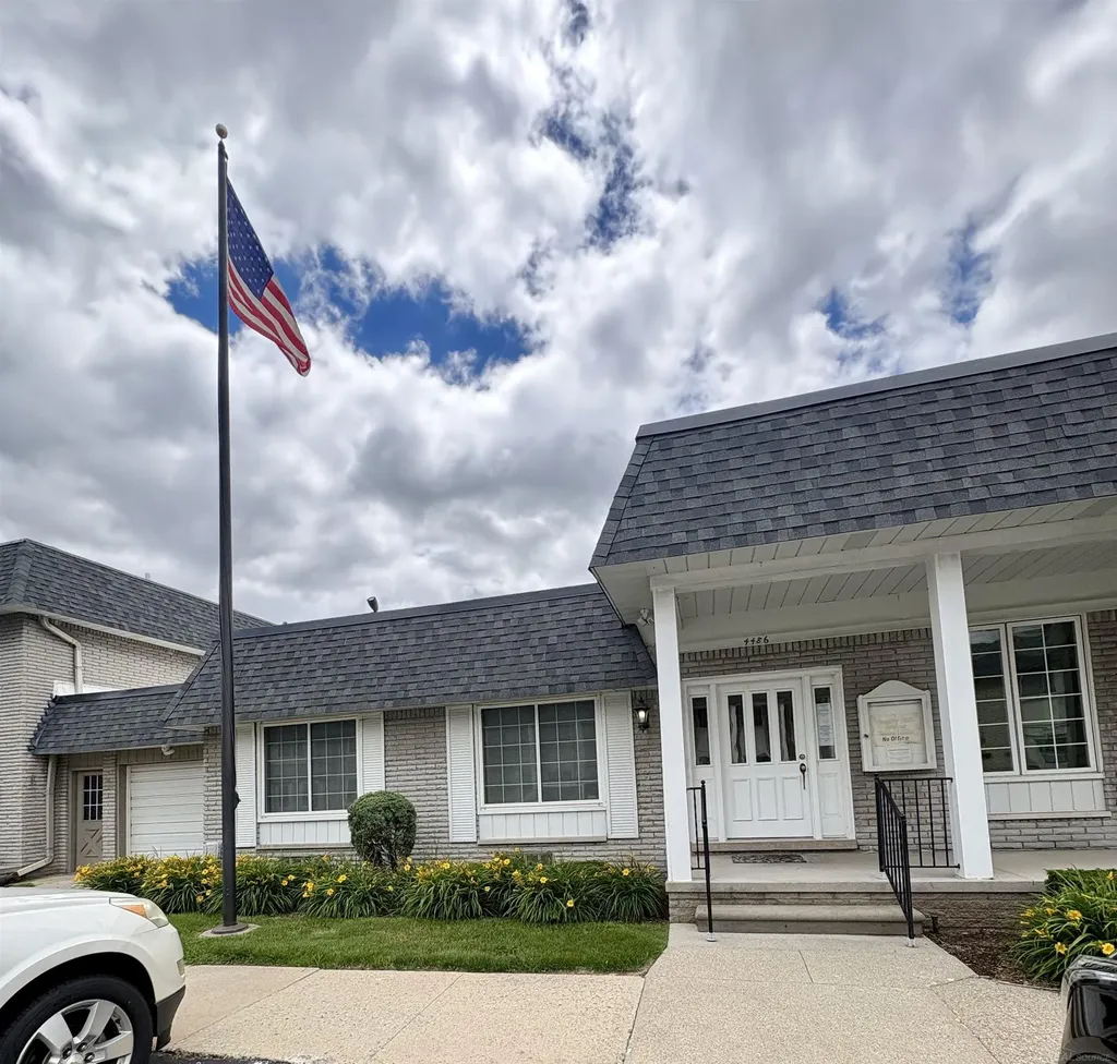 4384 15 Mile Road Sterling Heights City MI 48310