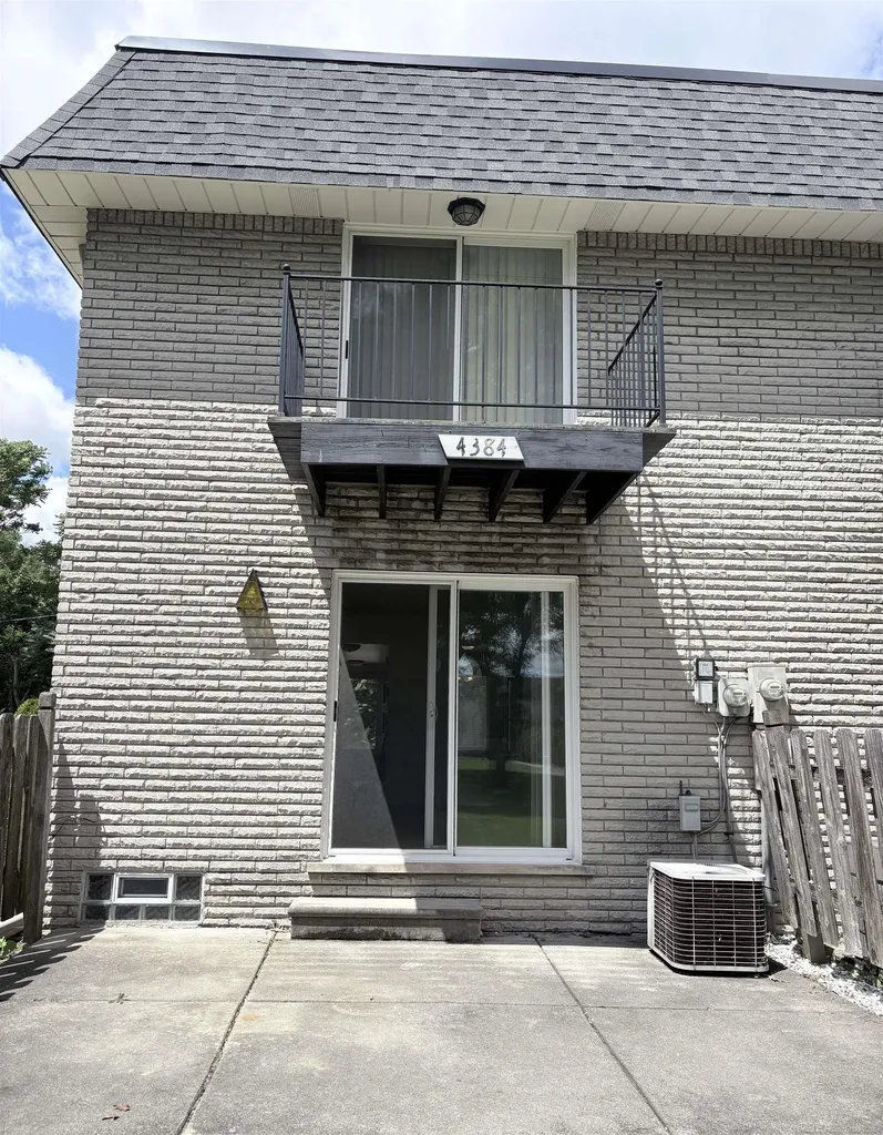 4384 15 Mile Road Sterling Heights City MI 48310