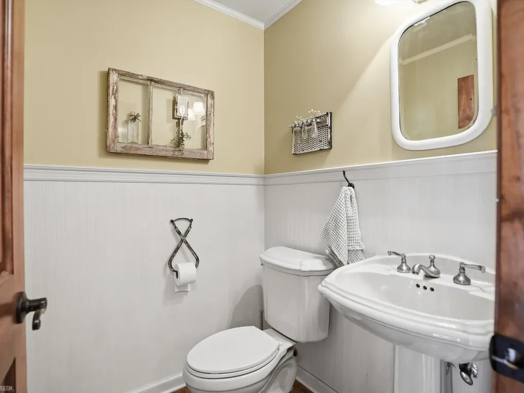 42199 Kyle Drive Clinton Charter Township MI 48038