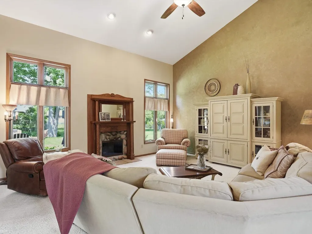 42199 Kyle Drive Clinton Charter Township MI 48038