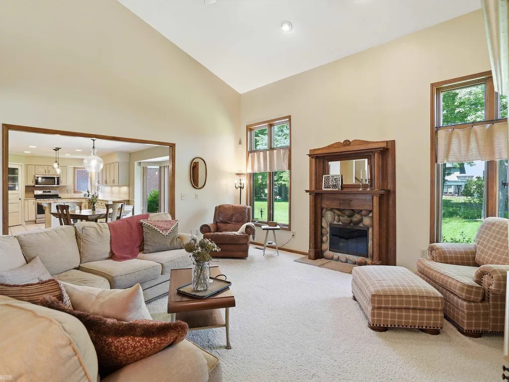 42199 Kyle Drive Clinton Charter Township MI 48038