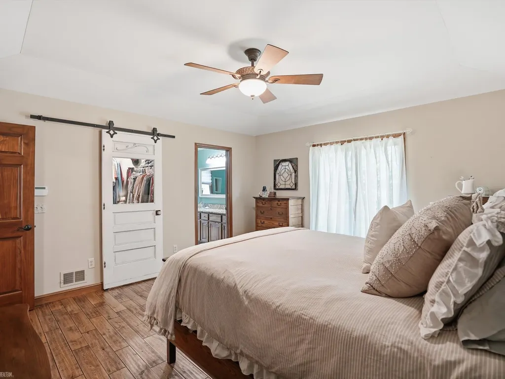 42199 Kyle Drive Clinton Charter Township MI 48038