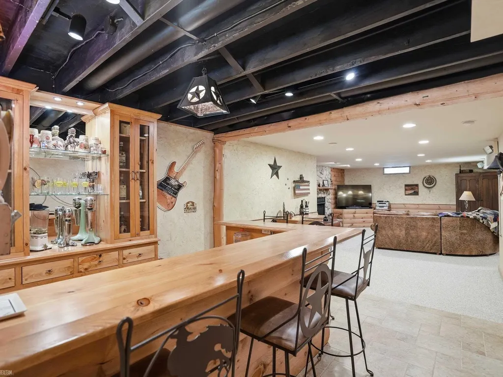 42199 Kyle Drive Clinton Charter Township MI 48038