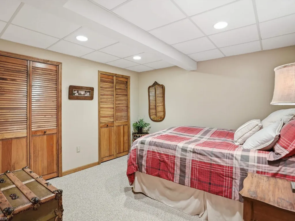 42199 Kyle Drive Clinton Charter Township MI 48038