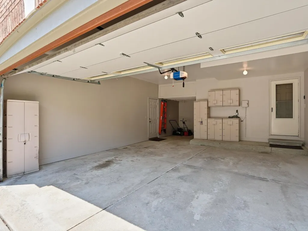 42199 Kyle Drive Clinton Charter Township MI 48038