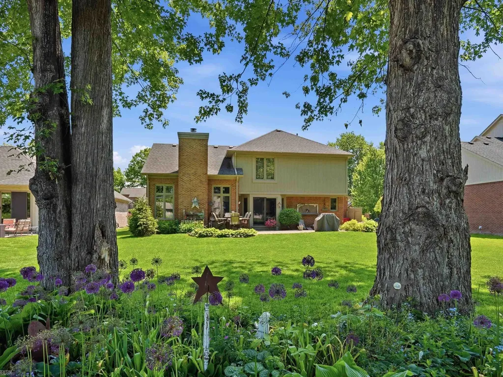42199 Kyle Drive Clinton Charter Township MI 48038