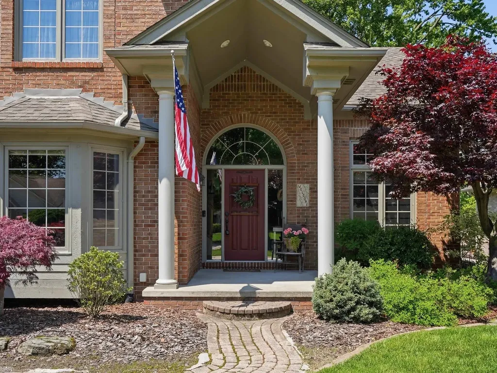 42199 Kyle Drive Clinton Charter Township MI 48038