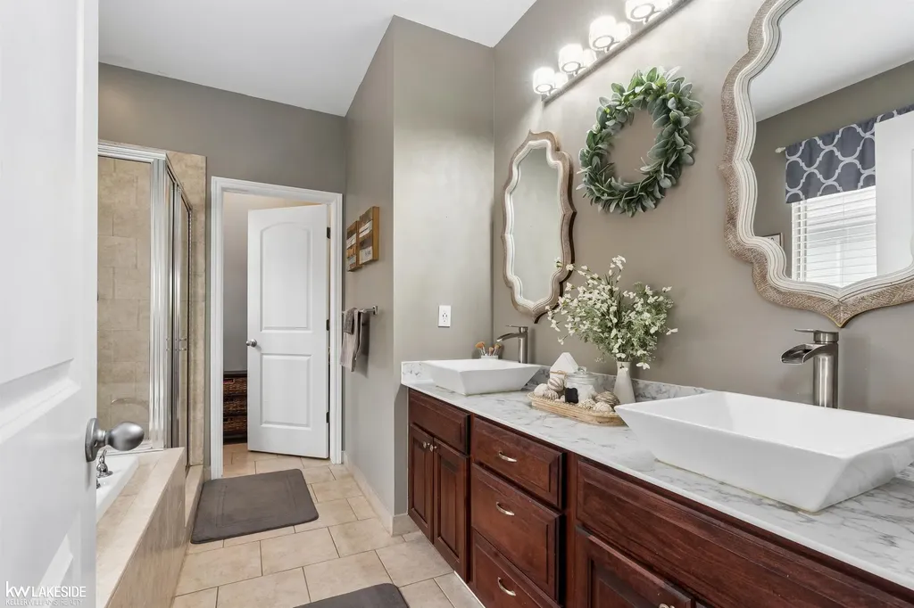 18202 Tiger Drive Macomb Township MI 48042