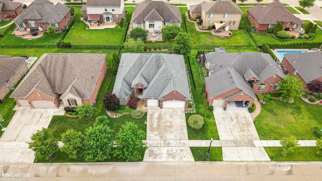 18202 Tiger Drive Macomb Township MI 48042