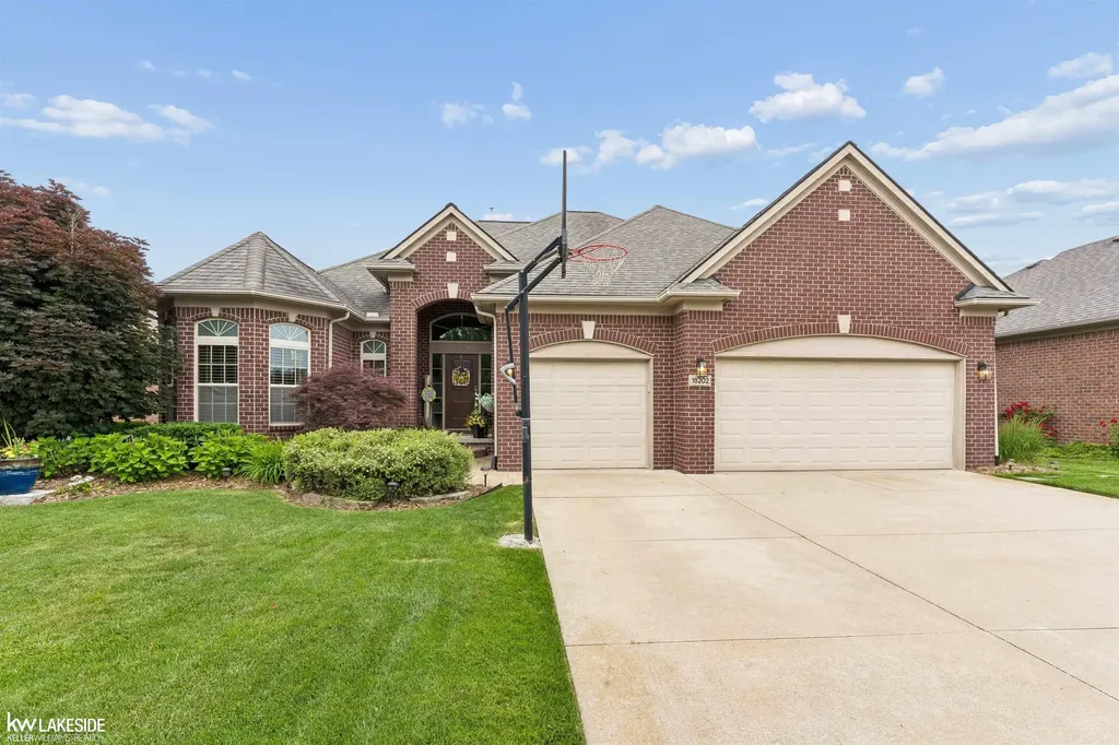 18202 Tiger Drive Macomb Township MI 48042