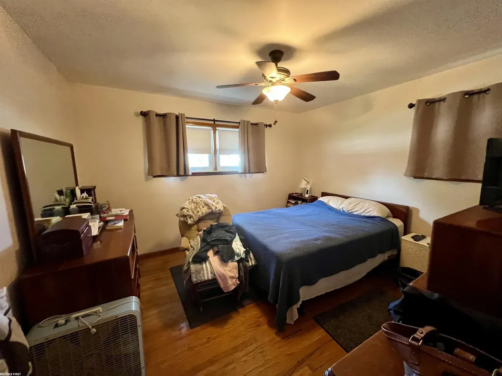 16624 Bettmar Street Roseville City MI 48066
