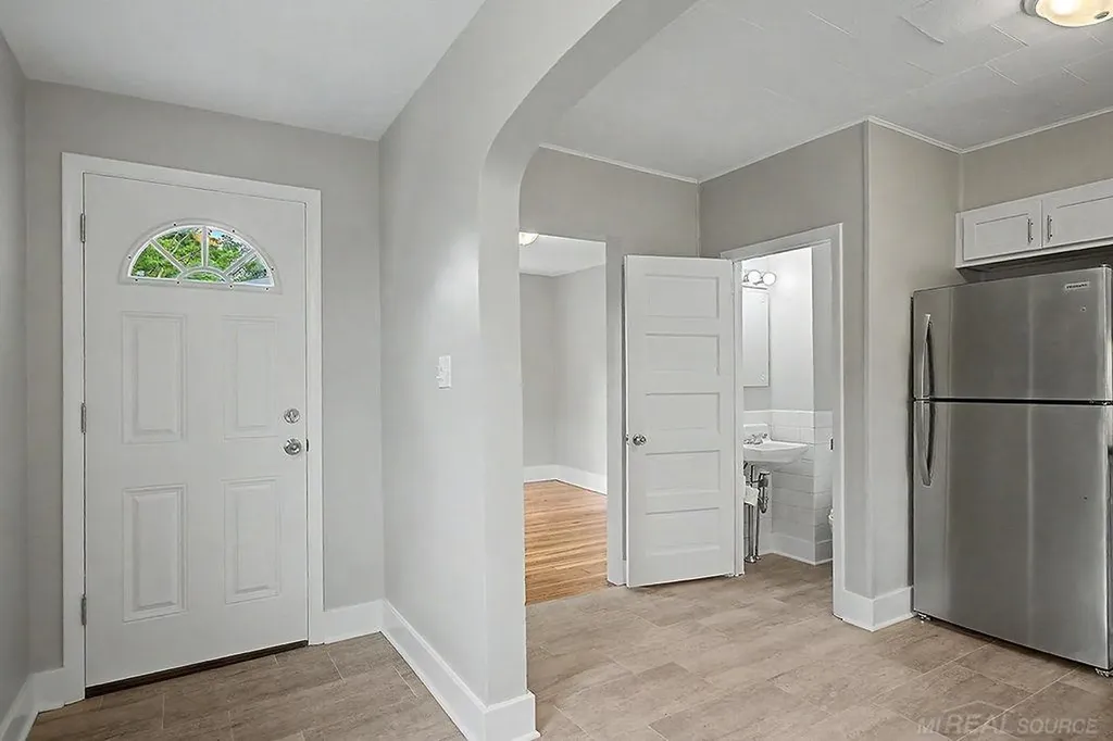 1340 Columbia Avenue Grand Rapids City MI 49505