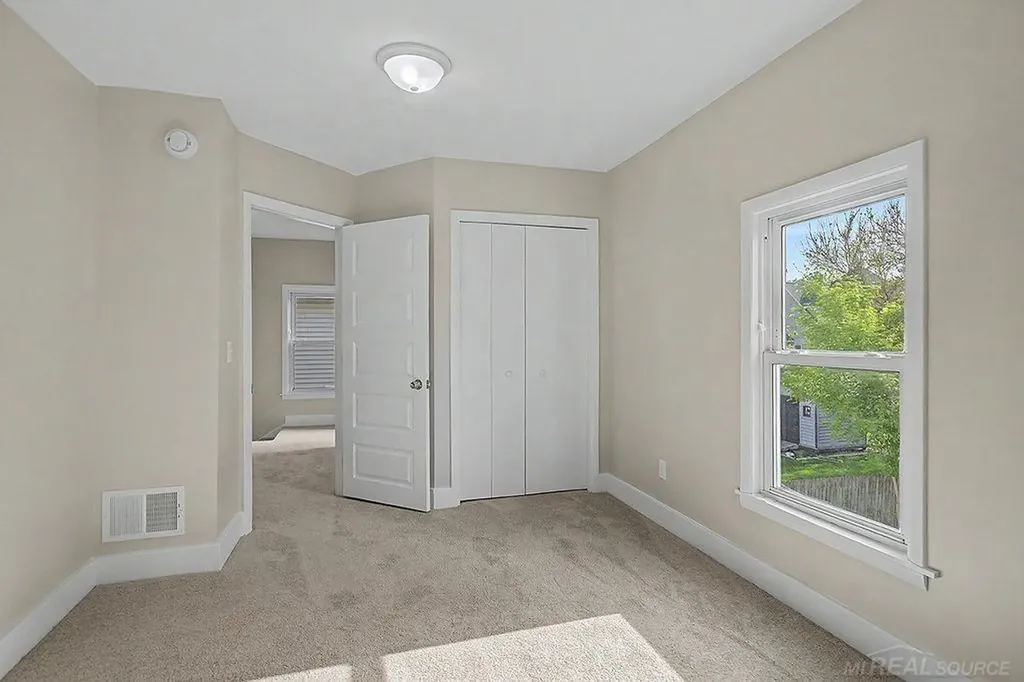 1340 Columbia Avenue Grand Rapids City MI 49505