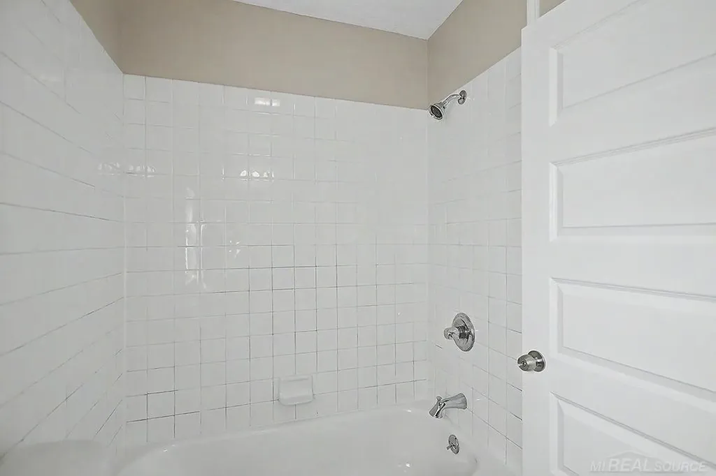 1340 Columbia Avenue Grand Rapids City MI 49505
