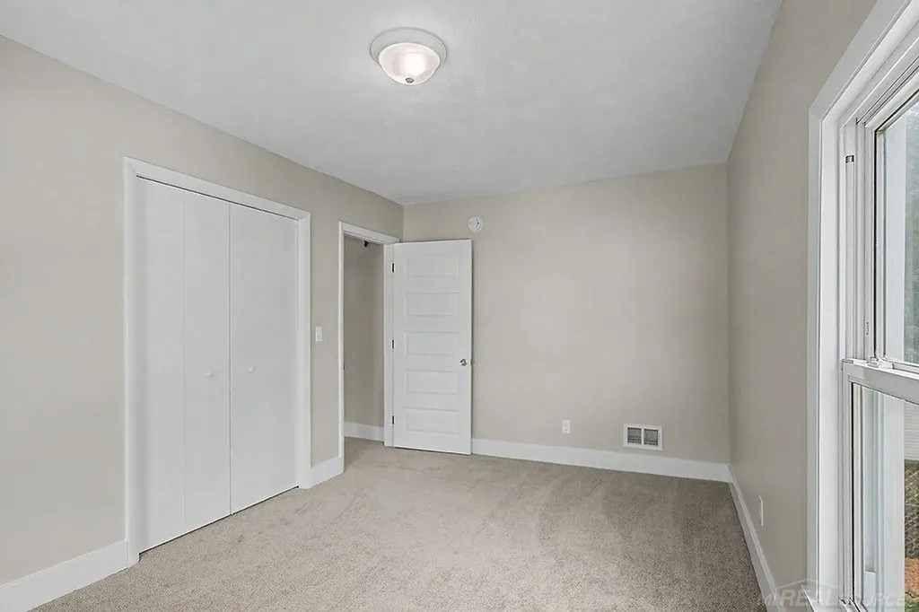 1340 Columbia Avenue Grand Rapids City MI 49505