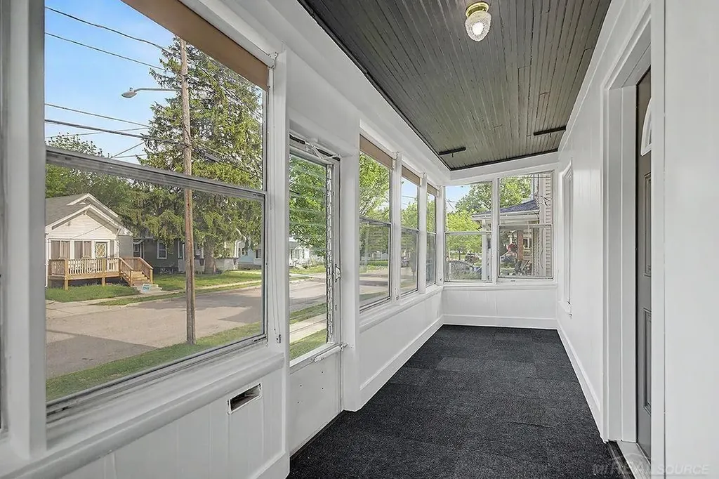 1340 Columbia Avenue Grand Rapids City MI 49505
