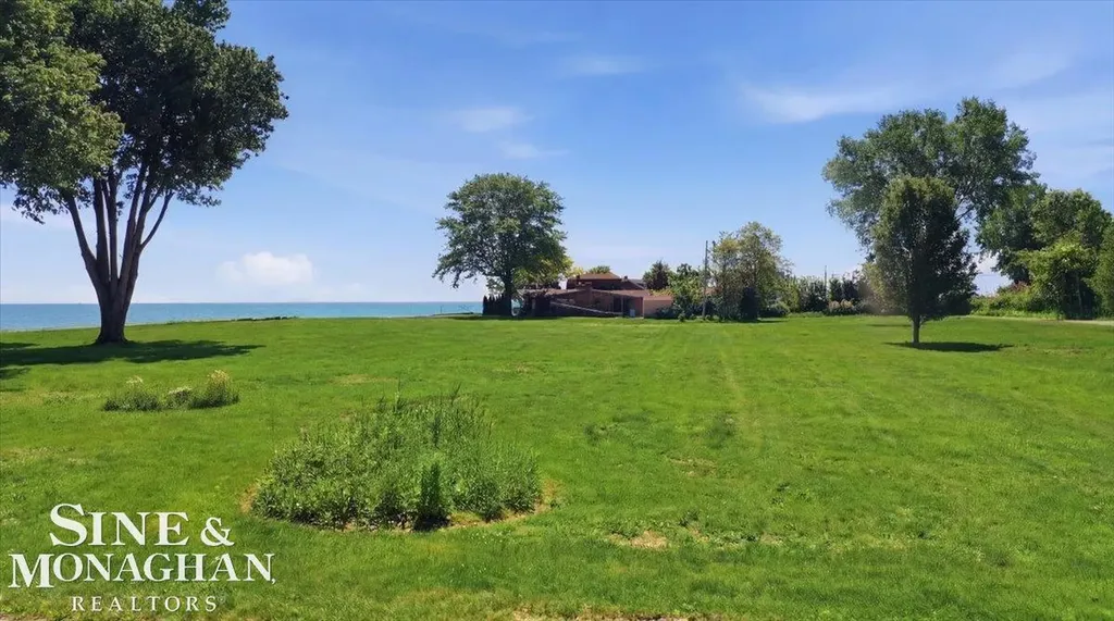 35190 Jeffers Court Harrison Charter Township MI 48045