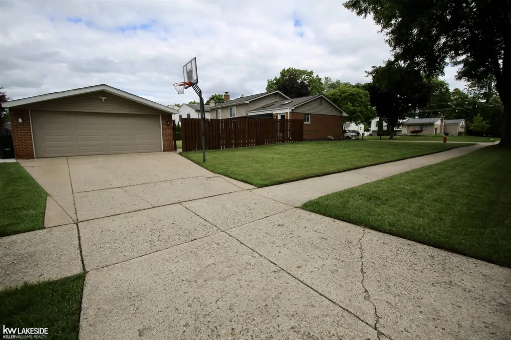 14109 Mary Grove Drive Sterling Heights City MI 48313