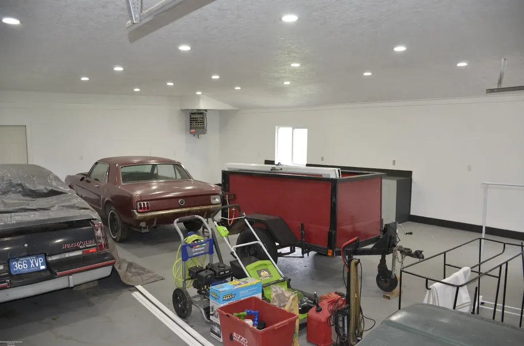 50400 Fairchild Road Chesterfield Township MI 48051