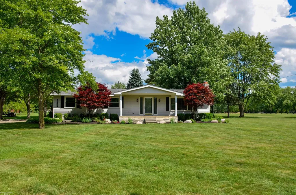 50400 Fairchild Road Chesterfield Township MI 48051