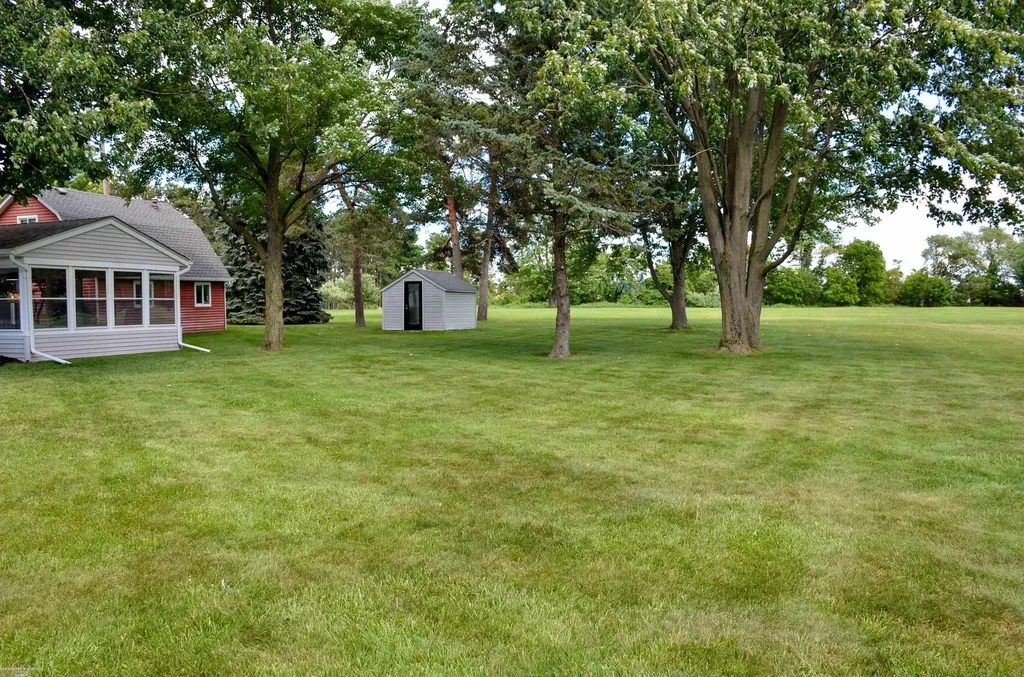 50400 Fairchild Road Chesterfield Township MI 48051