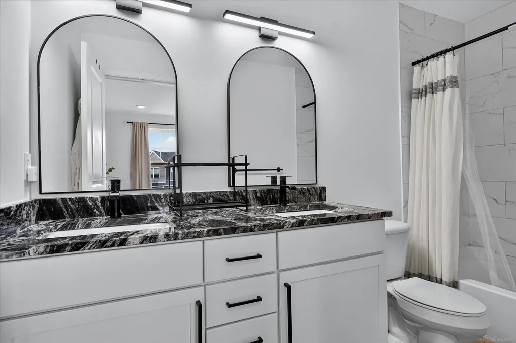 3981 Trailway Commons Circle Auburn Hills City MI 48326