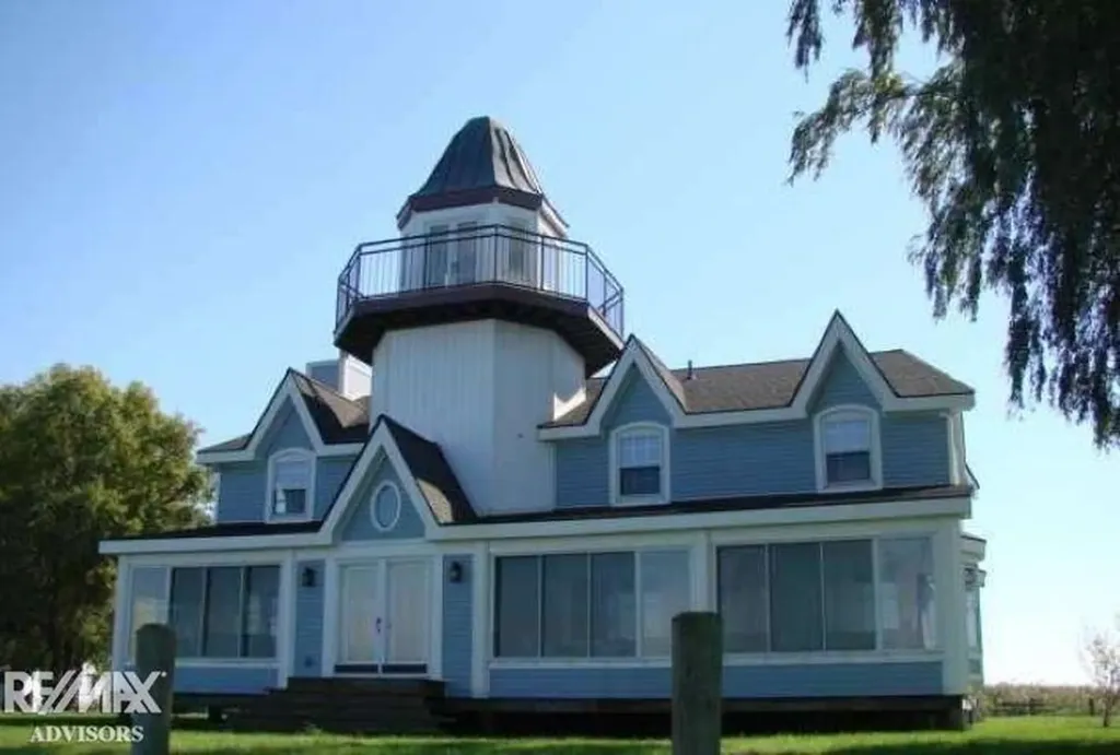 9565 Sni Bora Bayou Clay Township MI 48028
